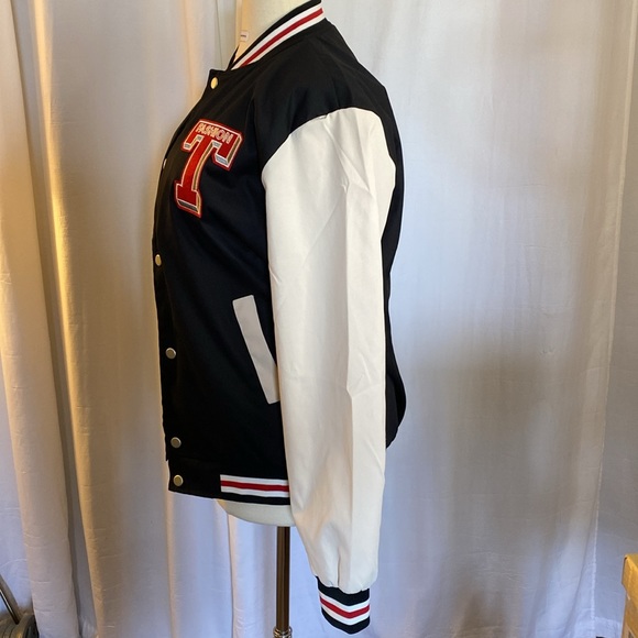 SHEIN Bomber Jacket with front snap closure and embroidered logos - Picture 5 of 7